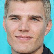 Chris Zylka Age