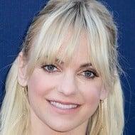 Anna Faris Age