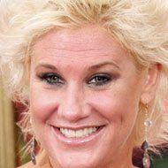 Anne Burrell Age