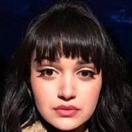 Ariela Barer Age