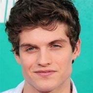 Daniel Sharman Age