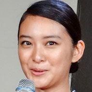 Emi Takei Age