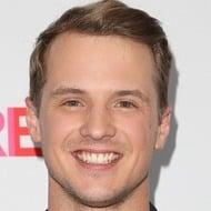 Freddie Stroma Age