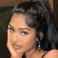 Kaaviya Sambasivam Age