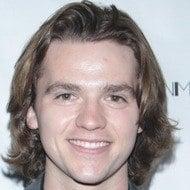 Joel Courtney Age