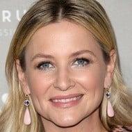 Jessica Capshaw Age