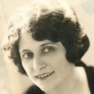 Julia Edwards Age
