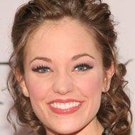 Laura Osnes Age