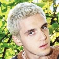 Lauv Age