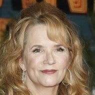 Lea Thompson Age