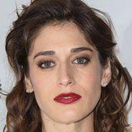 Lizzy Caplan Age