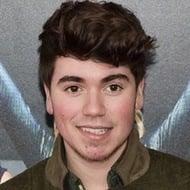 Noah Galvin Age