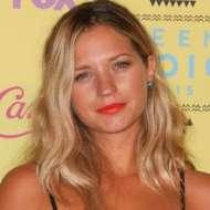 Vanessa Ray Age